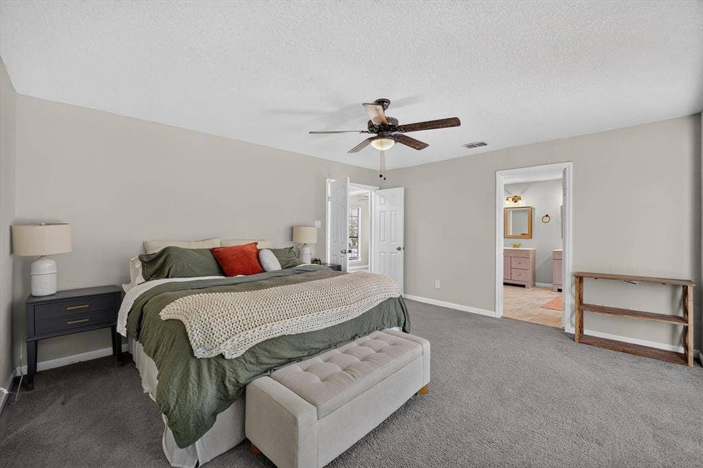 519 Fox Creek Court, Denton, TX 76209 Neutral wall tones and gray carpeting