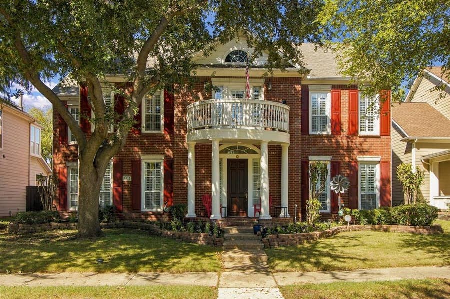 Property photo for 1833 Auburn Drive, Carrollton, TX