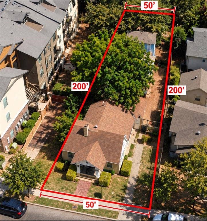 5108 Manett Street, Dallas, TX 75206 Aerial view showing complete lot boundaries (50 x 200) and both structures.