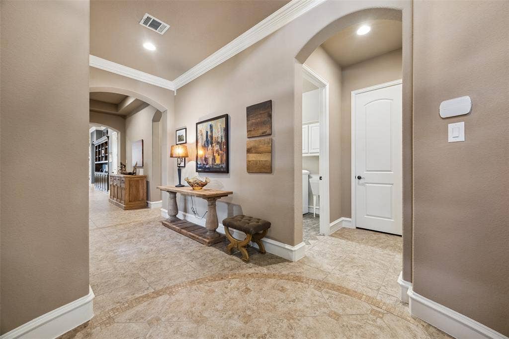 6009 Heron Bay Lane, McKinney, TX 75070 Grand rotunda entry.