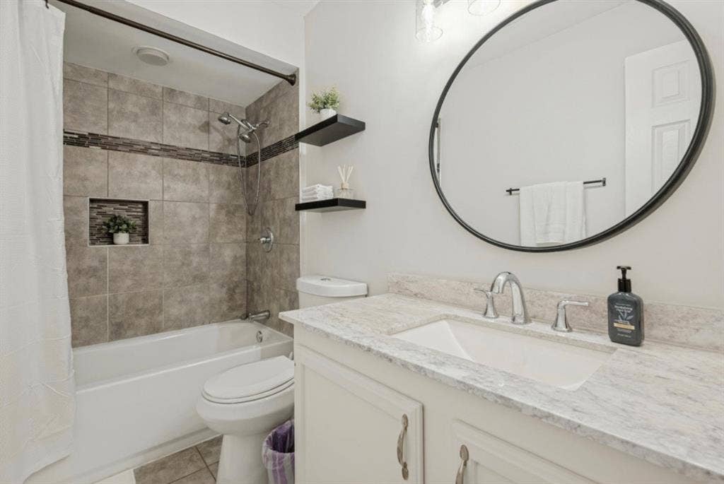 700 Nora Lane, DeSoto, TX 75115