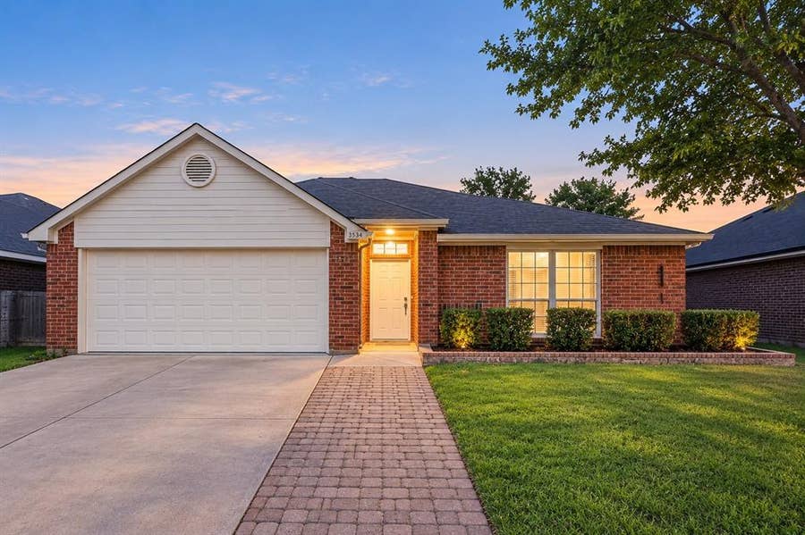 Property photo for 3534 Mojave Drive, Dallas, TX