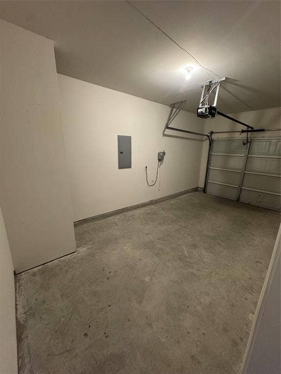 6104 Primrose Road, Princeton, TX 75407 Garage