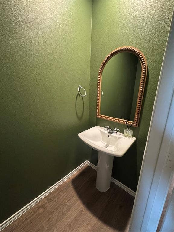 6104 Primrose Road, Princeton, TX 75407 Half Bathroom