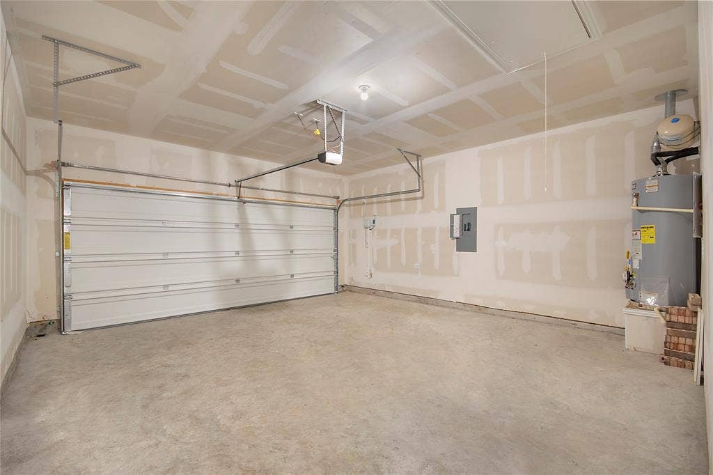8012 Lindheimer Lane, McKinney, TX 75071 8012 Lindheimer Lane, McKinney, TX 75071