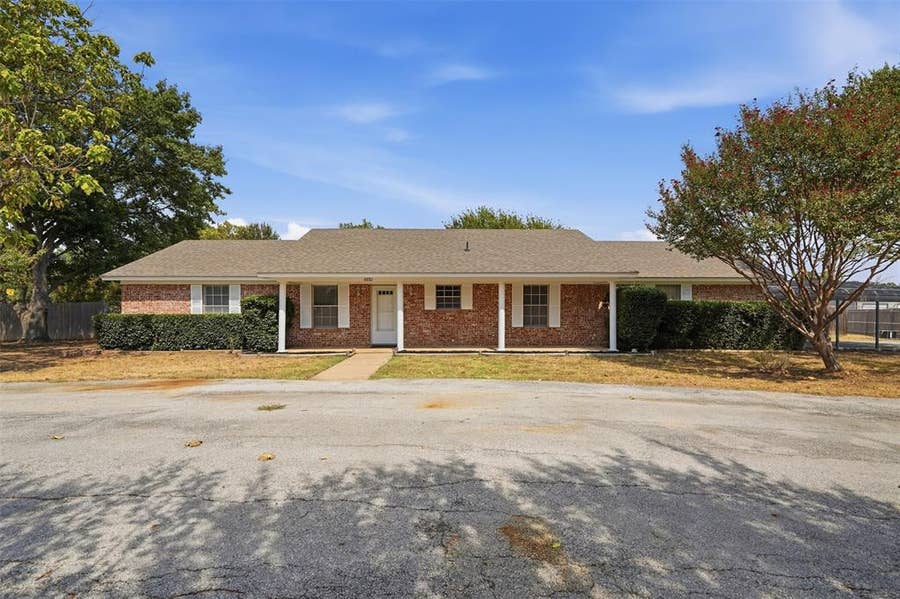 Property photo for 6880 Sandy Beach Road, Azle, TX