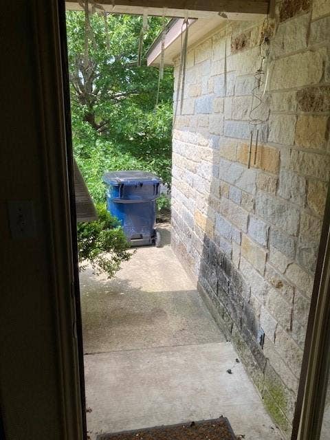 148 Amber Lane, Jarrell, TX 76537 back patio