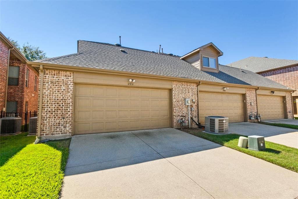 6816 Livorno Lane, Frisco, TX 75034 2 car garage with additional driveway parking available