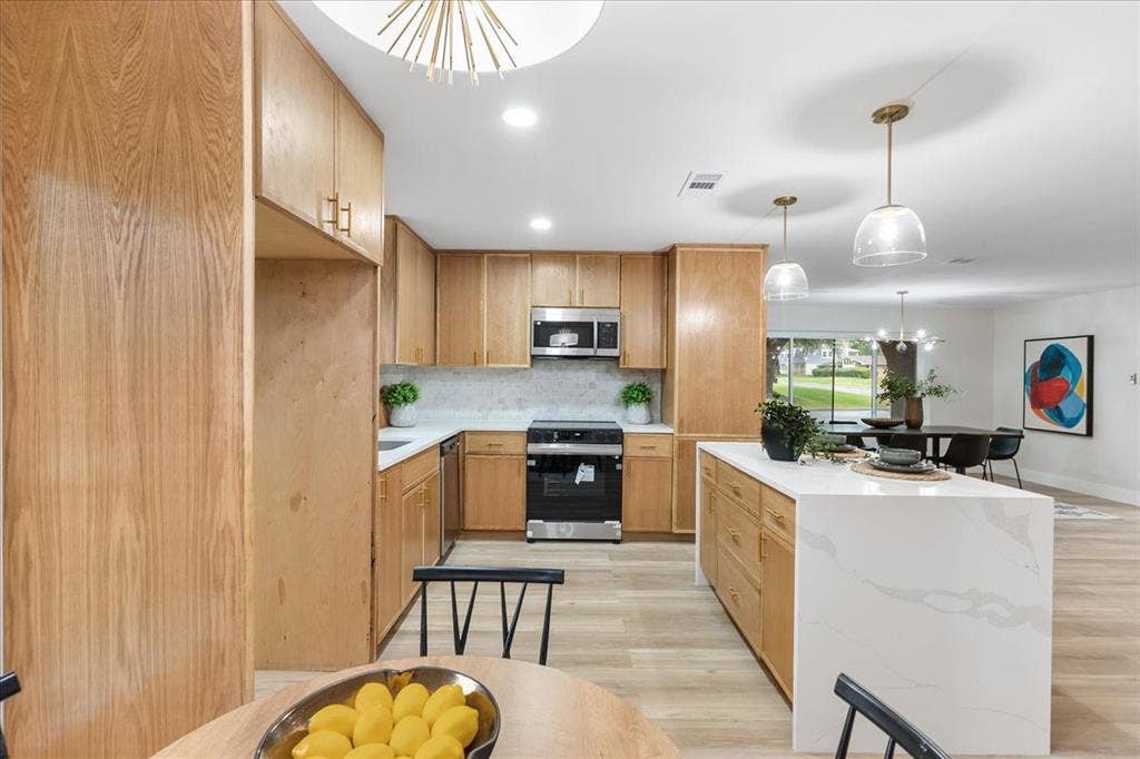 3514 Chellen Drive, Farmers Branch, TX 75234 3514 Chellen Drive, Farmers Branch, TX 75234