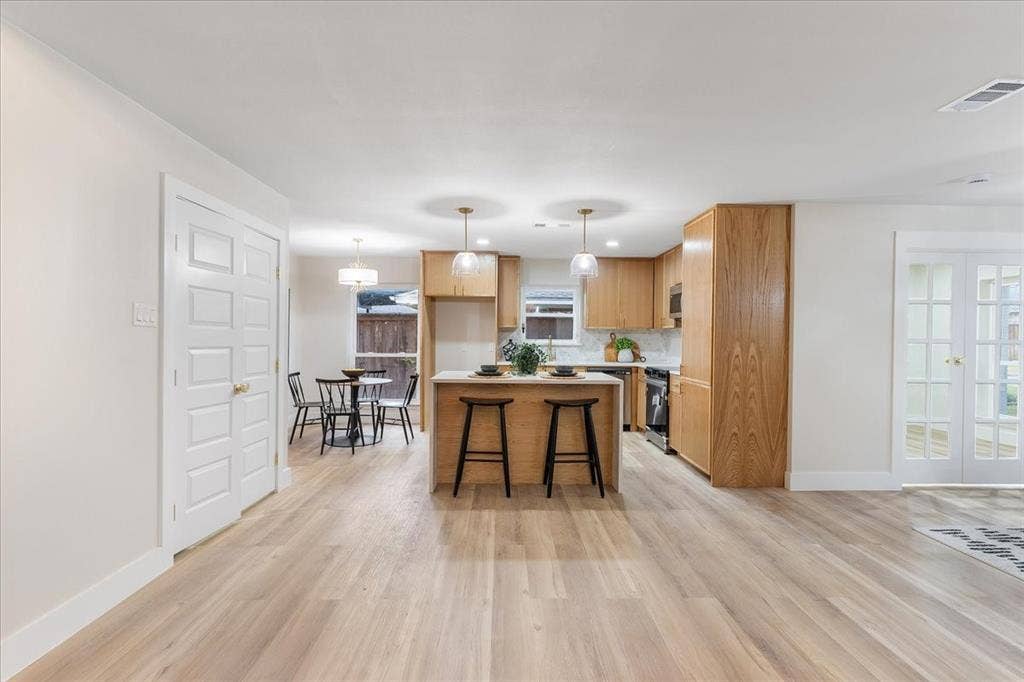3514 Chellen Drive, Farmers Branch, TX 75234 3514 Chellen Drive, Farmers Branch, TX 75234