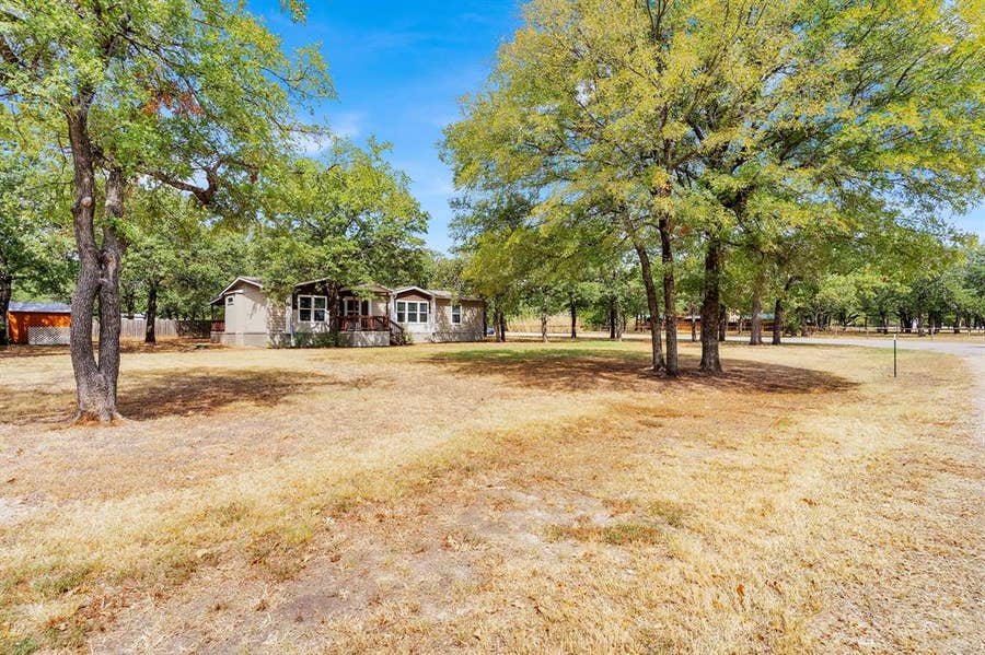 Property photo for 119 Post Oak Road, Whitney, TX