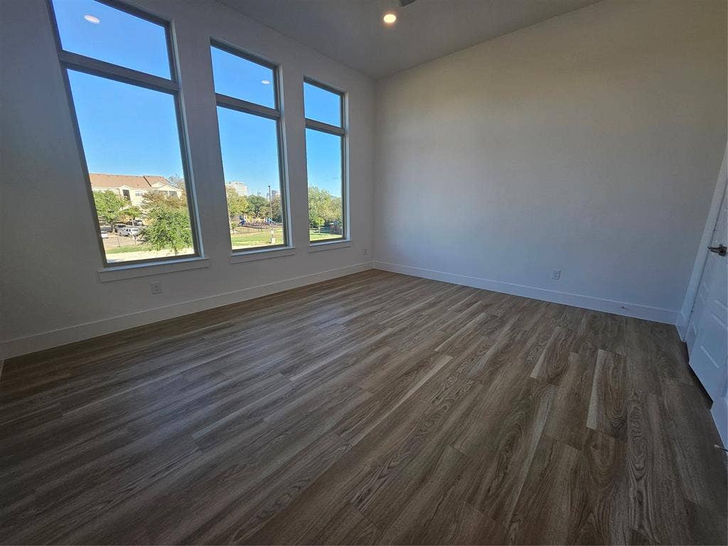 5601 Wayside Drive, Dallas, TX 75235 5601 Wayside Drive, Dallas, TX 75235
