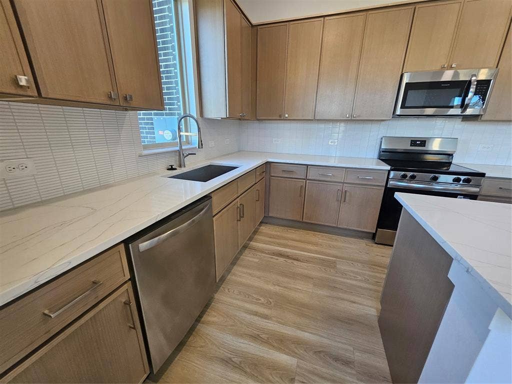 5601 Wayside Drive, Dallas, TX 75235 5601 Wayside Drive, Dallas, TX 75235
