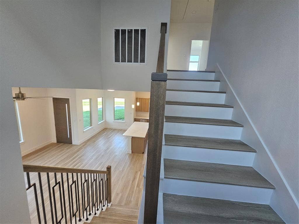 5601 Wayside Drive, Dallas, TX 75235 5601 Wayside Drive, Dallas, TX 75235