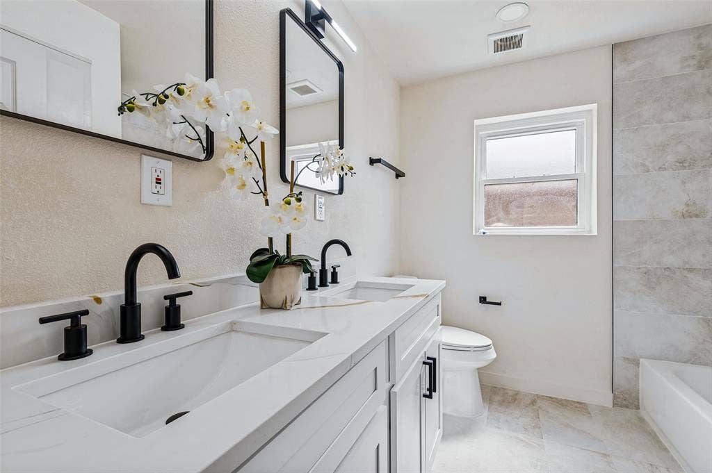 5445 Enderly Place, Dallas, TX 75227 5445 Enderly Place, Dallas, TX 75227