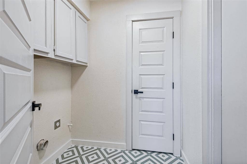 5445 Enderly Place, Dallas, TX 75227 5445 Enderly Place, Dallas, TX 75227