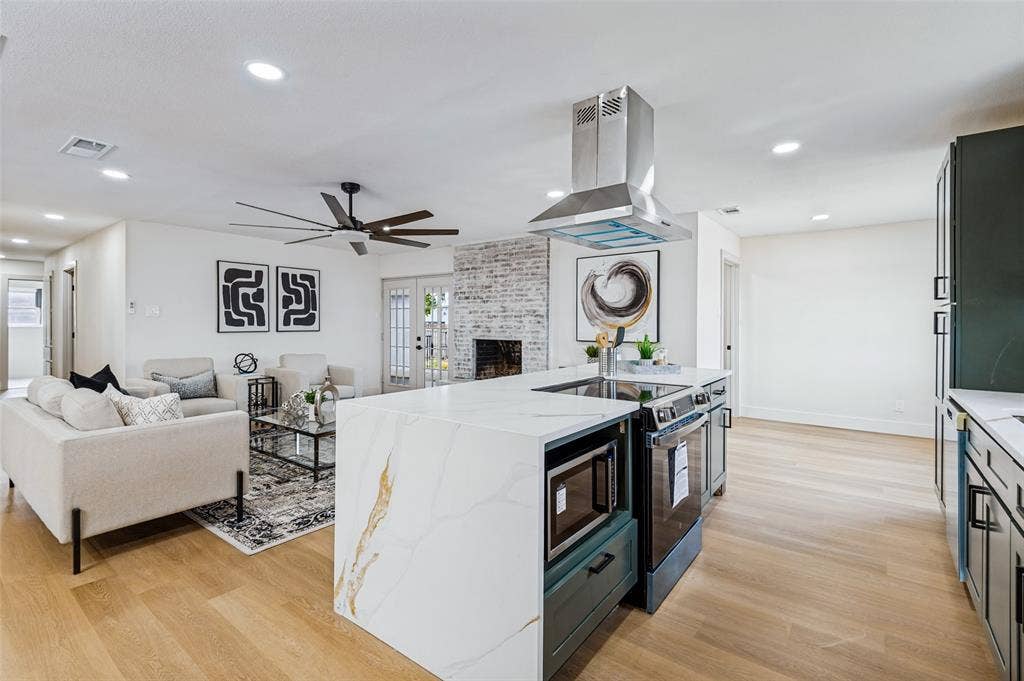 5445 Enderly Place, Dallas, TX 75227 5445 Enderly Place, Dallas, TX 75227