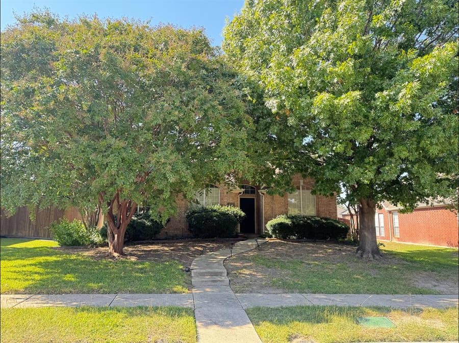 Property photo for 6721 Candlecreek Lane, Plano, TX