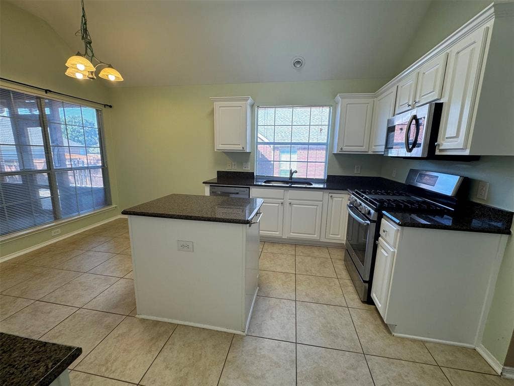 6721 Candlecreek Lane, Plano, TX 75024 6721 Candlecreek Lane, Plano, TX 75024