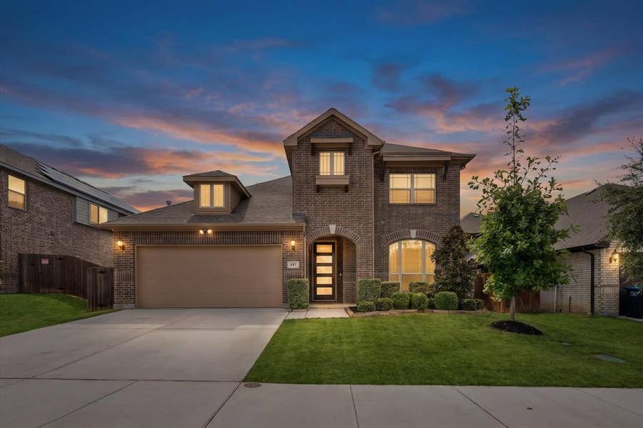 Property photo for 637 Ridgewater Trail, Fort Worth, TX