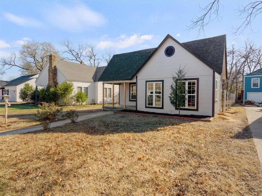 Property photo for 2736 Marigold Avenue, Fort Worth, TX