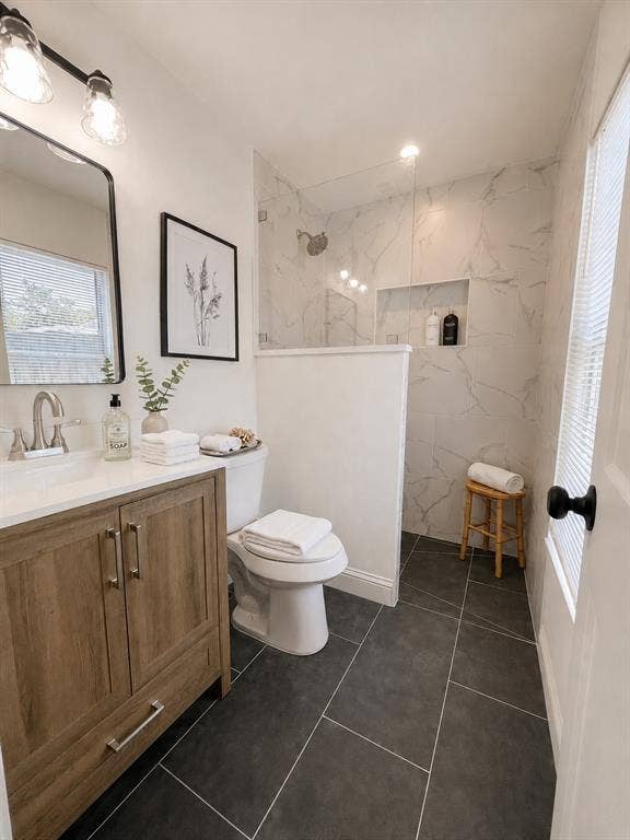 1502 Resistol Road, Garland, TX 75042 Virtual Staged Ensuite bath