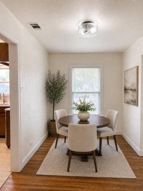 1502 Resistol Road, Garland, TX 75042 Virtual staged dining room