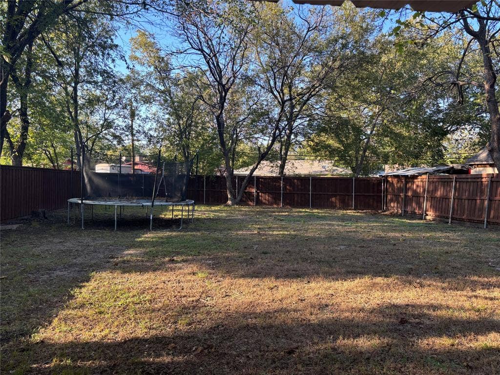 3525 Susan Drive, Mesquite, TX 75150 Huge Backyard - Great for BBQ & Family Gatherings