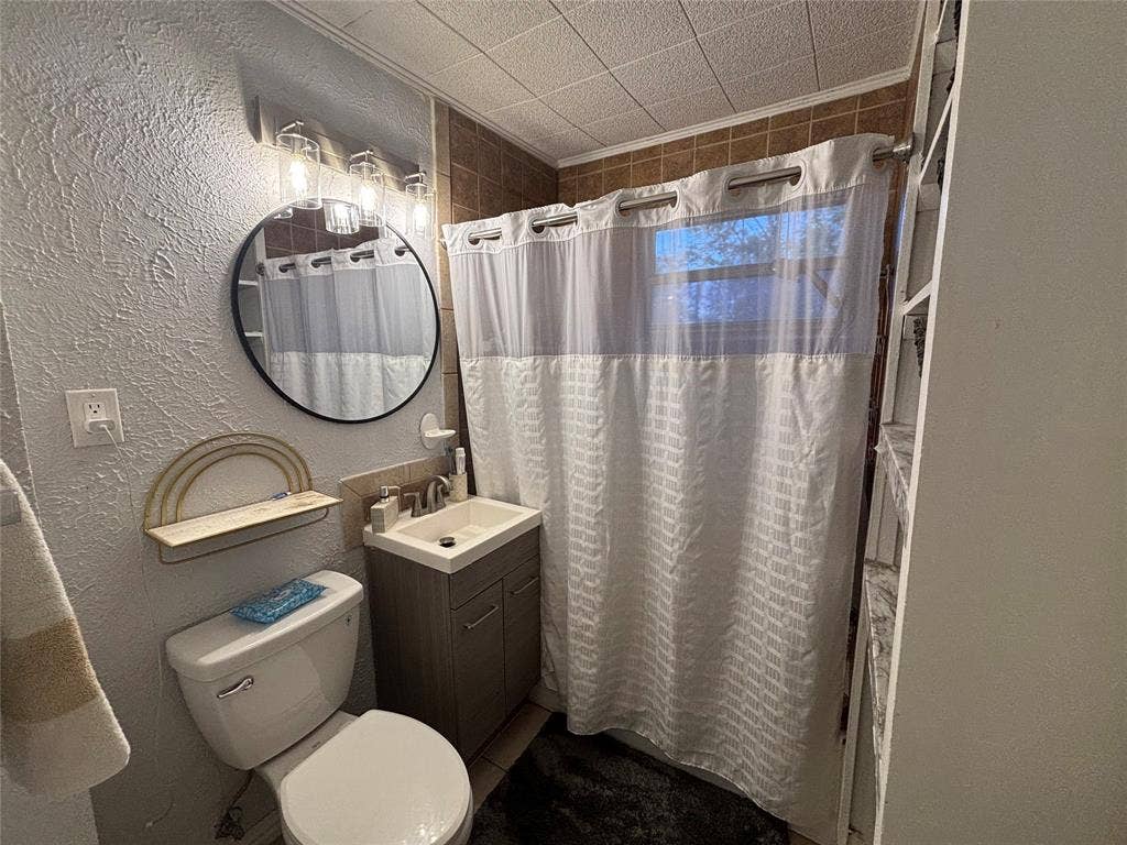 3525 Susan Drive, Mesquite, TX 75150 Full Bath