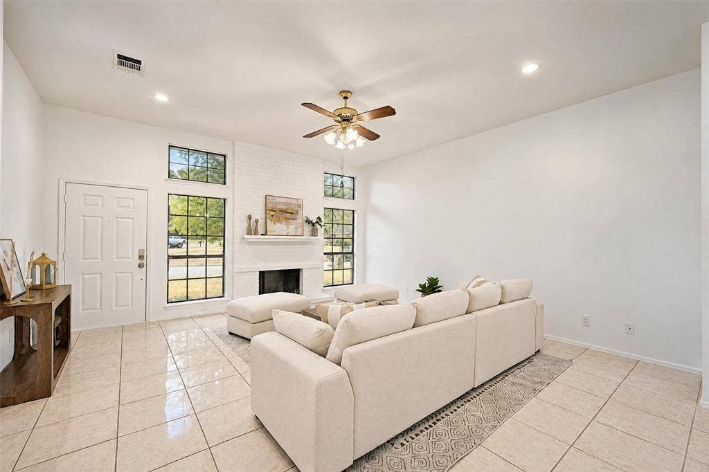 2650 Princewood Drive, Garland, TX 75040 2650 Princewood Drive, Garland, TX 75040