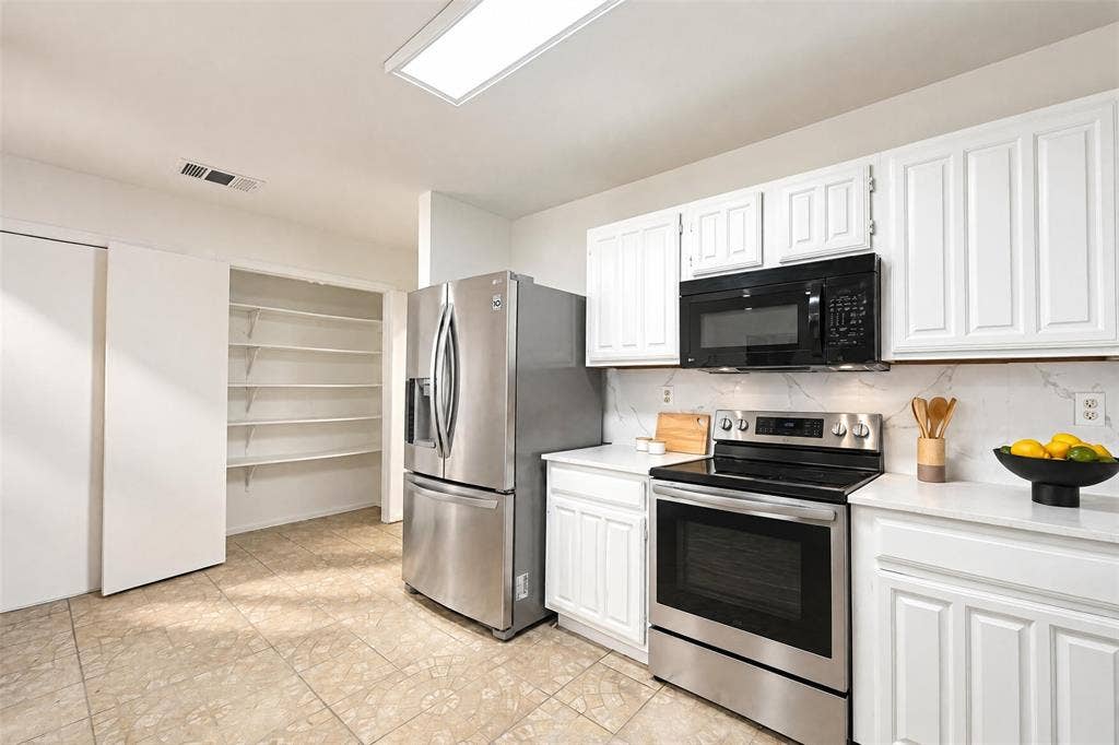2650 Princewood Drive, Garland, TX 75040 2650 Princewood Drive, Garland, TX 75040