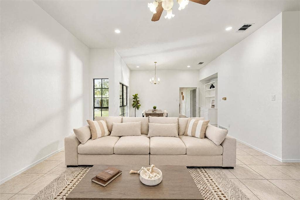 2650 Princewood Drive, Garland, TX 75040 2650 Princewood Drive, Garland, TX 75040