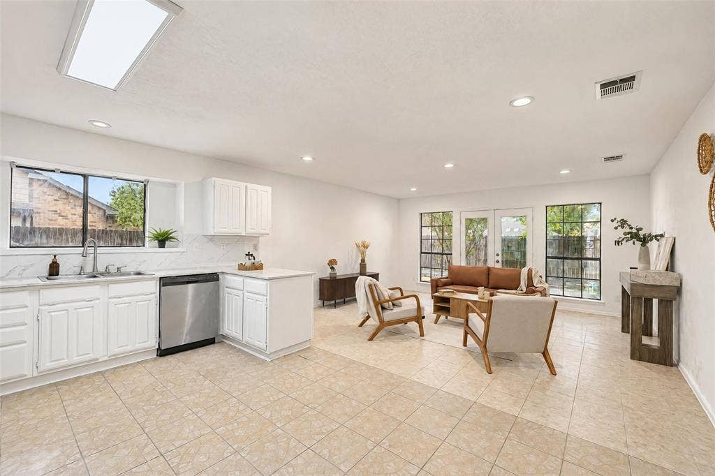 2650 Princewood Drive, Garland, TX 75040 2650 Princewood Drive, Garland, TX 75040