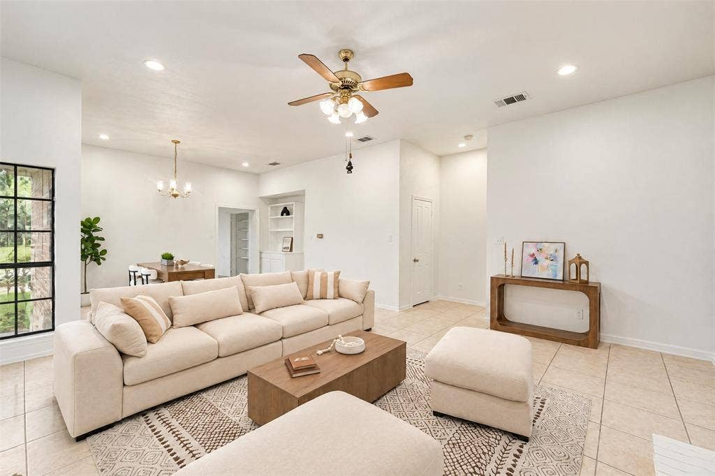 2650 Princewood Drive, Garland, TX 75040 2650 Princewood Drive, Garland, TX 75040