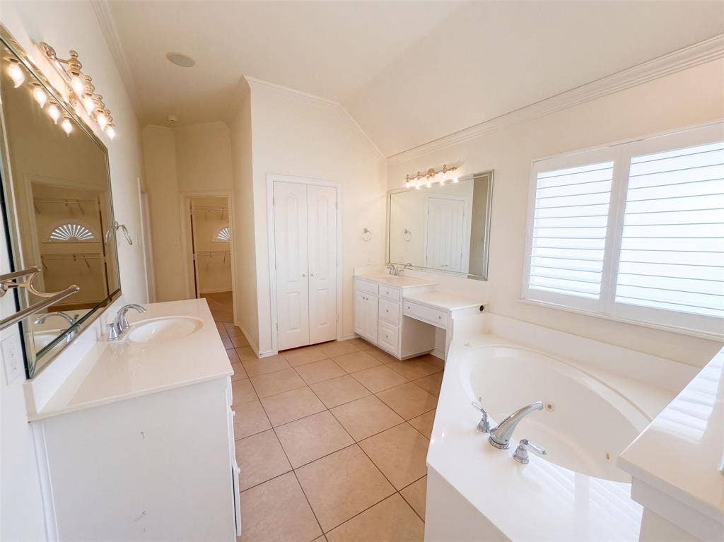 2836 S Lakeview Drive, Cedar Hill, TX 75104 2836 S Lakeview Drive, Cedar Hill, TX 75104