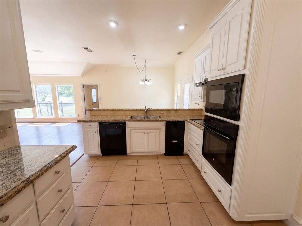 2836 S Lakeview Drive, Cedar Hill, TX 75104 2836 S Lakeview Drive, Cedar Hill, TX 75104