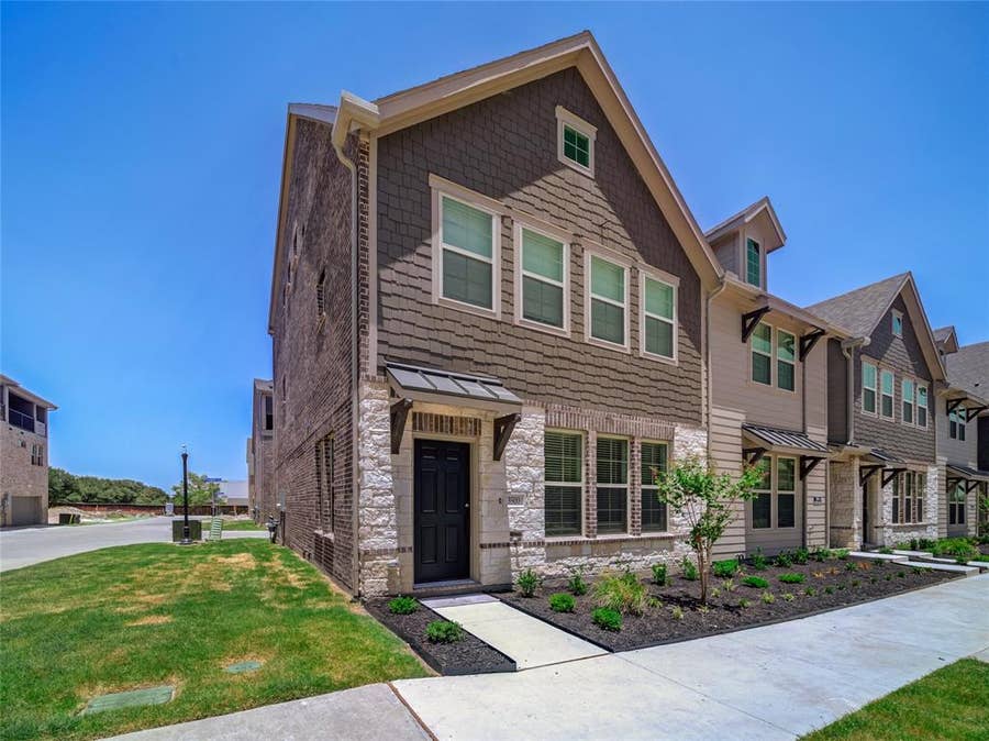 Property photo for 3500 Kingsland Drive, Plano, TX