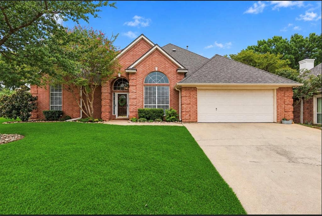 2705 Mimosa Court, Bedford, TX 76021 2705 Mimosa Court, Bedford, TX 76021