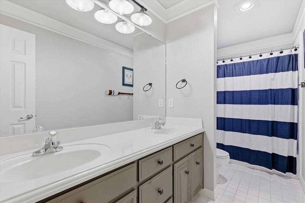 2705 Mimosa Court, Bedford, TX 76021 2705 Mimosa Court, Bedford, TX 76021