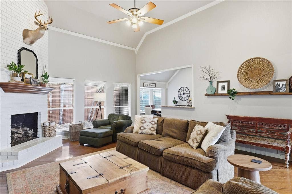 2705 Mimosa Court, Bedford, TX 76021 2705 Mimosa Court, Bedford, TX 76021