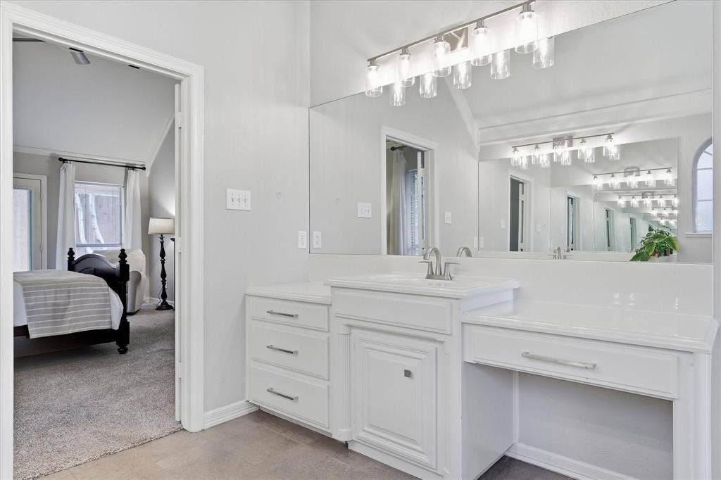 2705 Mimosa Court, Bedford, TX 76021 2705 Mimosa Court, Bedford, TX 76021