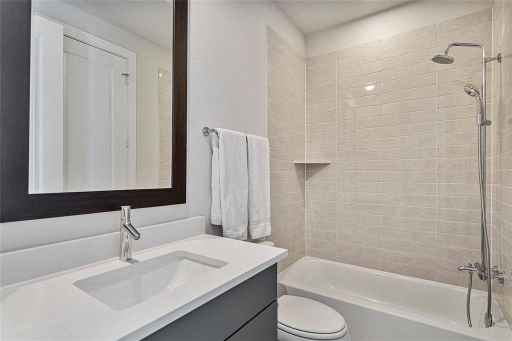 2157 Wenge Lane, Dallas, TX 75219 2157 Wenge Lane, Dallas, TX 75219