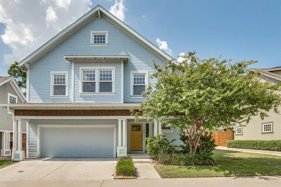 Property photo for 629 Bishop Heights Lane, Dallas, TX