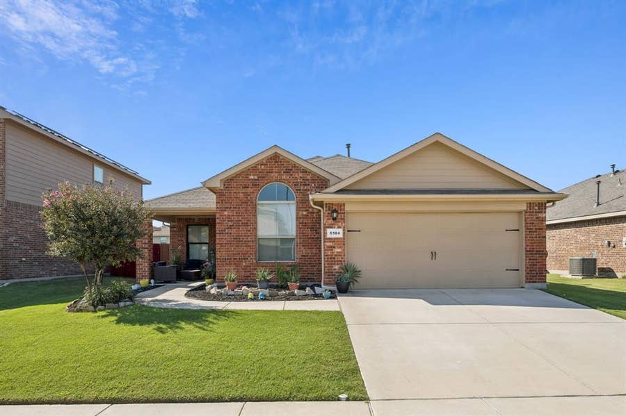 Property photo for 5104 Austin Ridge, Fort Worth, TX