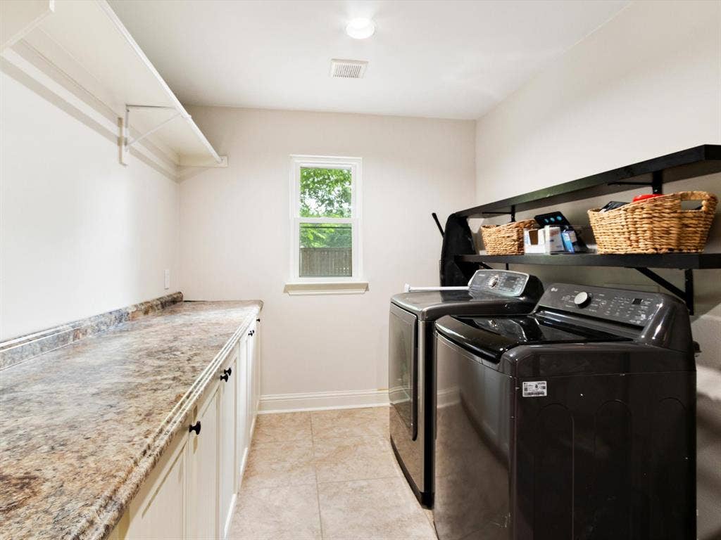 9902 Galway Drive, Dallas, TX 75218 large laundry room