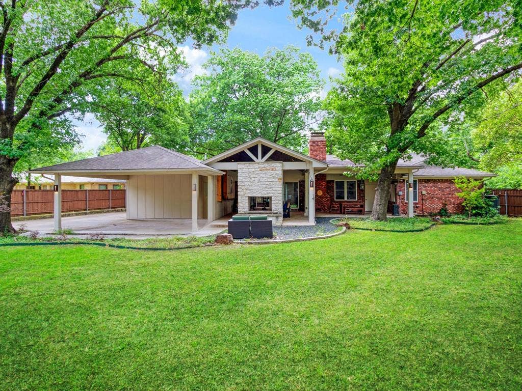 9902 Galway Drive, Dallas, TX 75218 9902 Galway Drive, Dallas, TX 75218