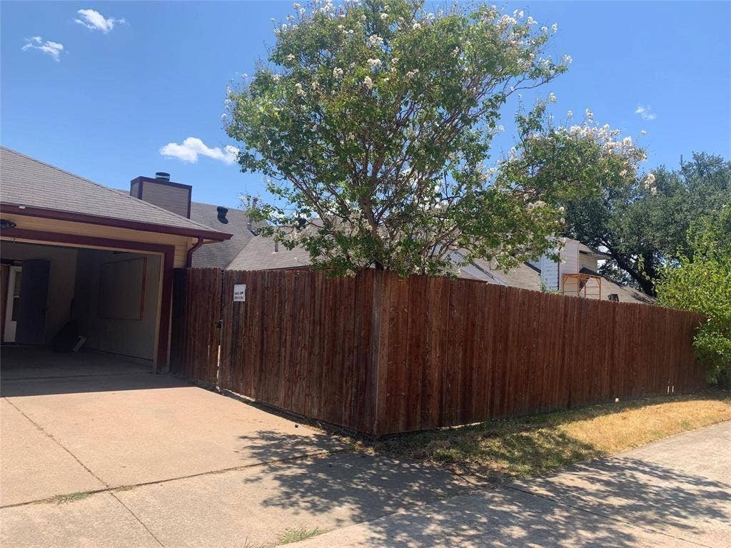 2766 Claremont Drive, Grand Prairie, TX 75052 2766 Claremont Drive, Grand Prairie, TX 75052