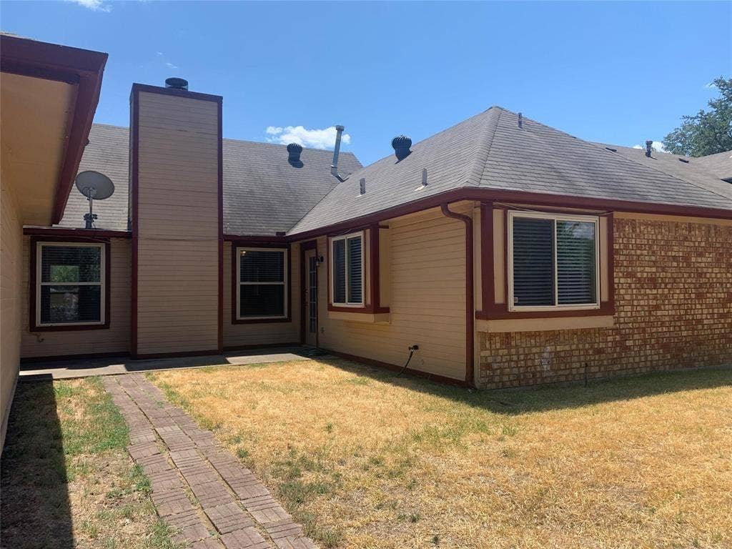2766 Claremont Drive, Grand Prairie, TX 75052 2766 Claremont Drive, Grand Prairie, TX 75052