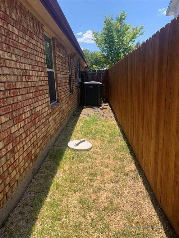2766 Claremont Drive, Grand Prairie, TX 75052 2766 Claremont Drive, Grand Prairie, TX 75052