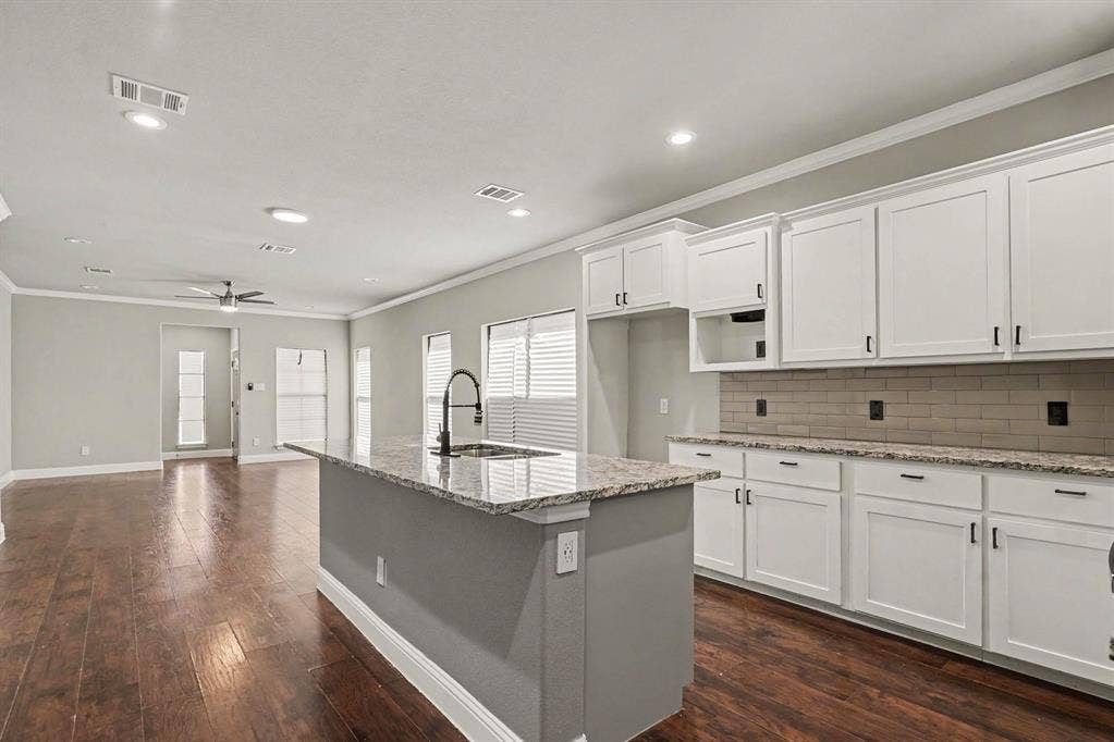 4221 Cardinal Drive, Dallas, TX 75216 4221 Cardinal Drive, Dallas, TX 75216